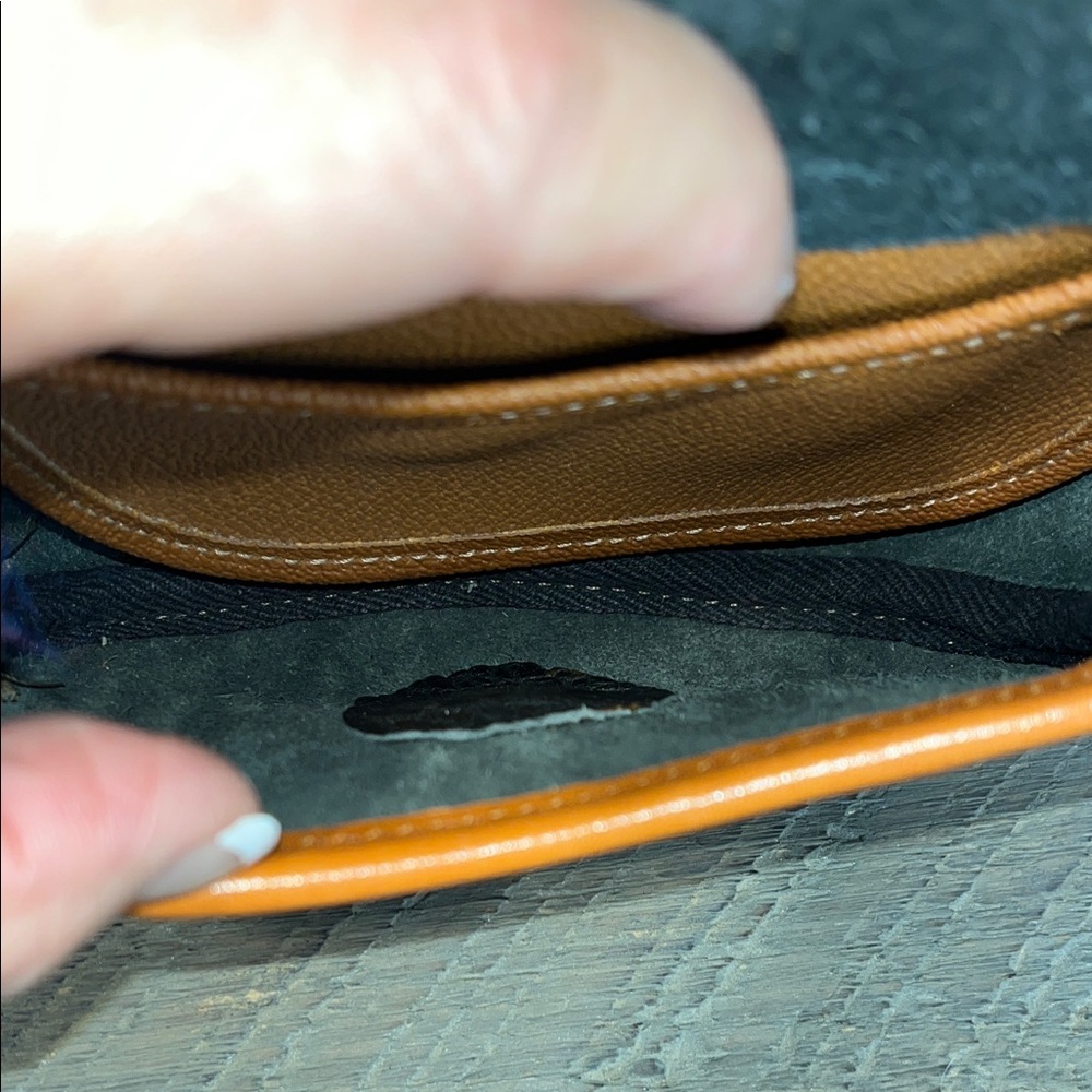 VTG Dooney & Bourke all weather leather cavalry mini crossbody bag - Picture 3 of 9